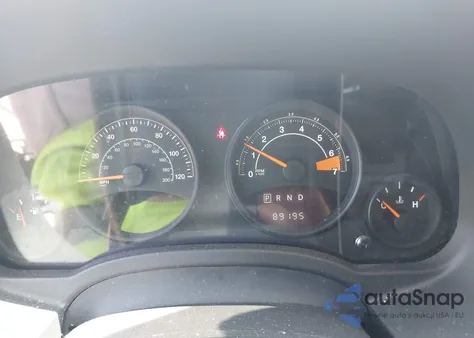 2017 Jeep Compass Sport Se 4X4 z USA, uszkodzony, nr VIN 1C4NJDBB1HD130169